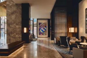 Westside Place Spacious Two-Bedroom City Suite