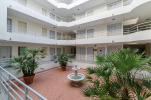 Royal Park - Happy Rentals