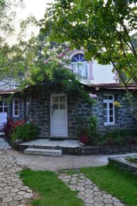 Lillys Valley Resort