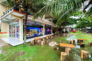 RedDoorz at Pondok Alief near Pantai Ujung Genteng 3