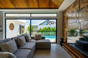 Alex Villa by G Estate Phuket