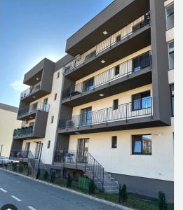 Apart 1 Dragonul Rosu - Spital Fundeni