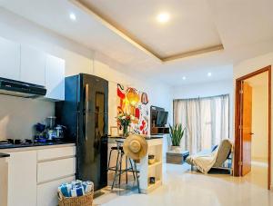 Two Private Apartments for 8 Guests Near Beach with Pool Gym and Fast WiFi 3531