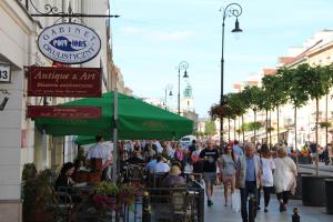 oompH Warsaw Nowy Swiat Apartment