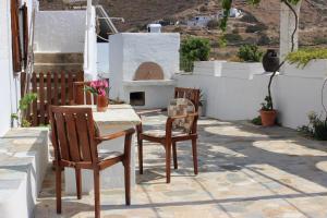 Traditional House by The Beach Ios Greece