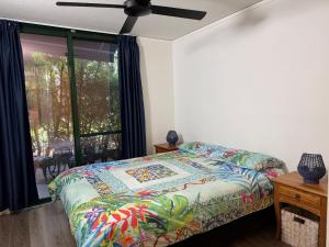 Baden 2 - Rainbow Shores. Pool. Tennis court