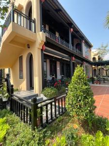 Hong lien 20, Vuon vua Resort & Villa