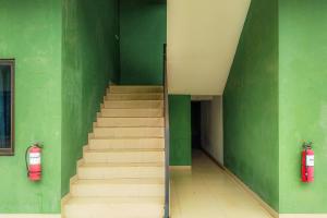 RedDoorz at Trans Hotel Cilegon