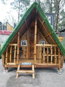 Mi Familia Abuelo AC Room