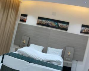 فندق ثرا الرواد