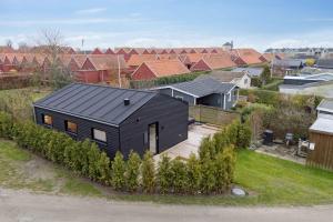 Charming Newly Built Cottage 300 M From Beach