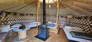 Yourte 6 pers séjour cosy avec poêle à bois près Provins