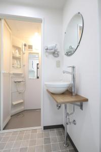 The Urban Train-View House Authentic Tokyo