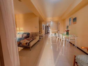 Radiance Manila bay 2 br & 3 bath