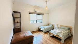 Entire Home Cozy at Bankstown