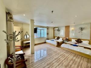 Văn Phượng Hostel