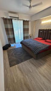 Premium Luxury Feel with Beautiful Mountain View