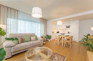 Acqua Residences-Luxury green Oasis & Sea View