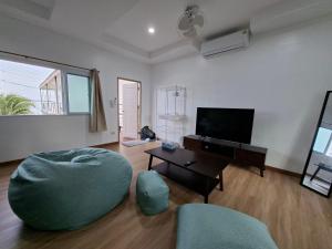 Baan Duang Khae Beach House