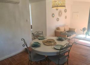 Gîte Provençal, 900 M Plage