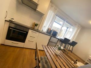 Cozy studio, great location, 15 min Downtown