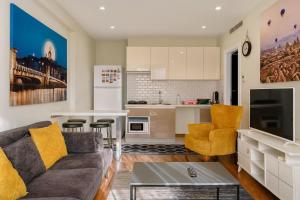 Istanbul Bakirkoy Golden Suite Family Apartments