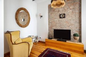 Authentic Galata Tower Central 2BD2Bath Home #411