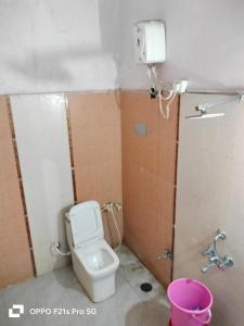 Shri Hari Lodge Near Ram Mandir