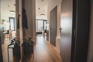 Modern Downtown Apartment