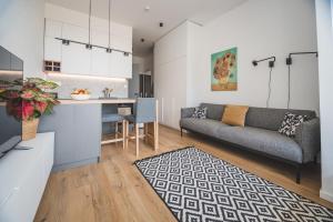 Modern Downtown Apartment