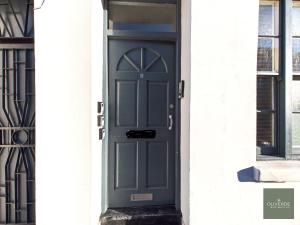 Central Birmingham 2-BR Apartment - Perfect for Work and Leisure - Near Utilita Arena, City Hospital & Excellent Transport Links