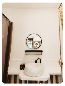 Ocam Ocam Bayside Lodge