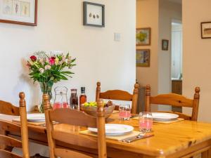 2 Bed in Ventnor oc-95173