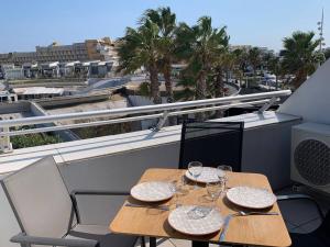583 Grand appartement 2 pers Port Ambonne terrasse