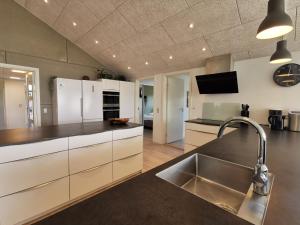 Panoramic Views and Luxurious Comfort on Ls Island