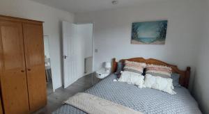 Couples Business Family- WiFi- Parking- Sleeps 2