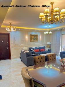 Ultra Luxury 3BR with Pools ,Sports ,Dining in Gated compound, Close to all sites