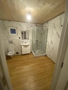 Cabana Tudor & Stefan