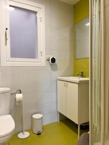 Cozy apartment with large balcony in Azkoitia