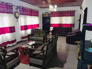 Easy access to Negombo beaches