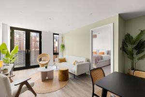 Modern York Flat ,Gym, Parking, 5 min to CityWall