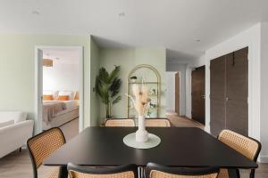 Modern York Flat ,Gym, Parking, 5 min to CityWall