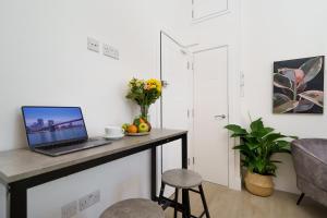 Gorgeous fully furnished 1-Bed apartment with ensuite bathroom close to Camden Town & Emirates Stadium