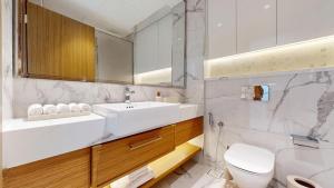 Cozy 1BR in Azizi Riviera