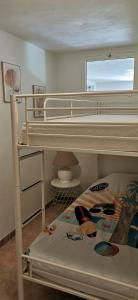 Appartement avec grande terrasse -bas de villa