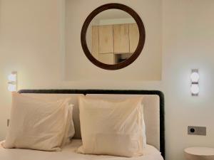 Logement elegant avec patio prive et climatisation