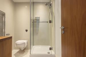 Elegant 3-Bedroom Flat in Kensington