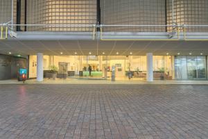 Elegant 3-Bedroom Flat in Kensington