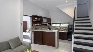3BR Private Pool Villa in Central Seminyak - Walk to Cafés & Shops