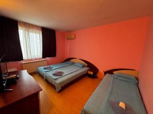 Bar & Guests room ELA